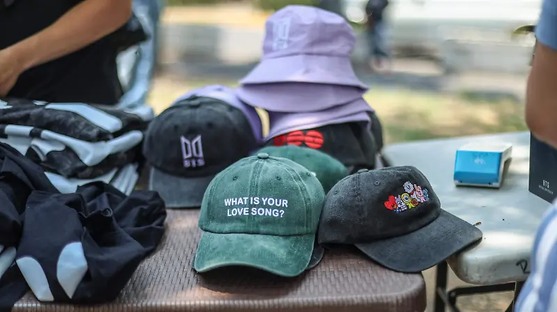 BTS Concierto Tianguis de Merch no oficial